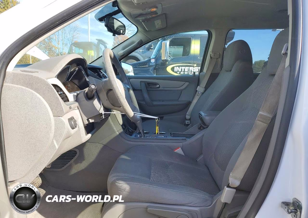 2017 Chevrolet Traverse Ls VIN:1GNKRFED0HJ153617 - 7