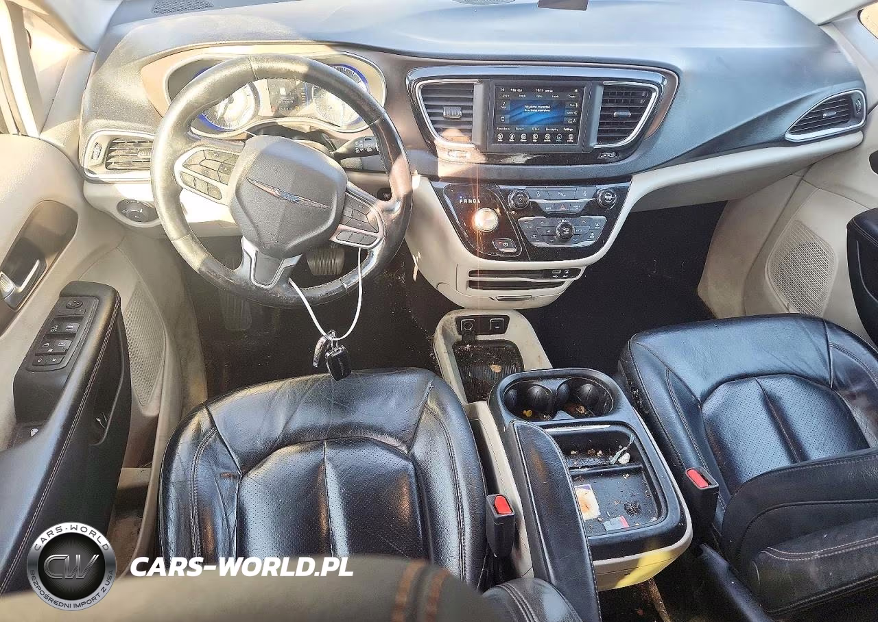 2019 Chrysler Pacifica Touring L VIN:2C4RC1BG3KR559971 - 8