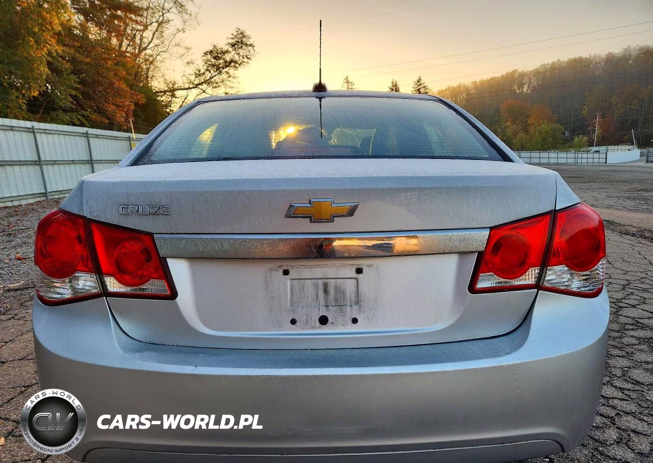 2016 Chevrolet Cruze Limited Ls VIN:1G1PC5SG0G7205258 - 6