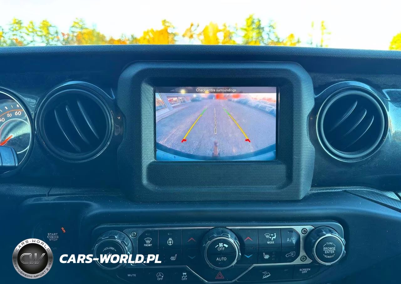 2020 Jeep Wrangler Unlimited Sport VIN:1C4HJXDN5LW163372 - 11