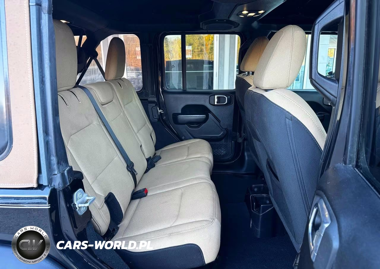 2020 Jeep Wrangler Unlimited Sport VIN:1C4HJXDN5LW163372 - 6