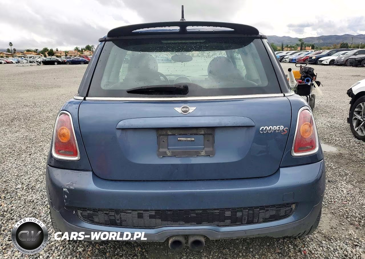 2010 Mini Cooper S VIN:WMWMF7C56ATZ34743 - 6