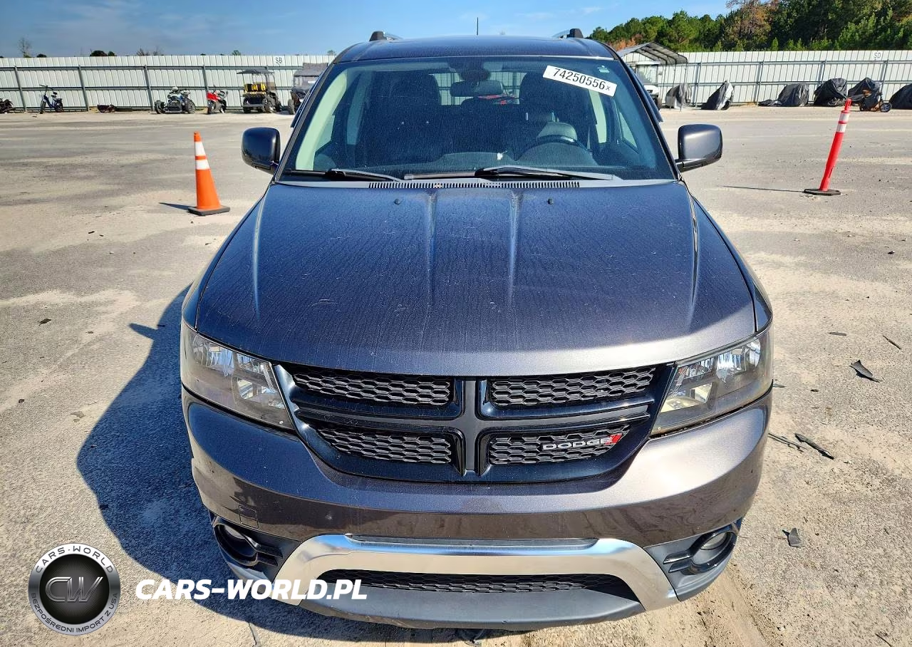 2018 Dodge Journey Crossroad VIN:3C4PDCGG9JT500704 - 5