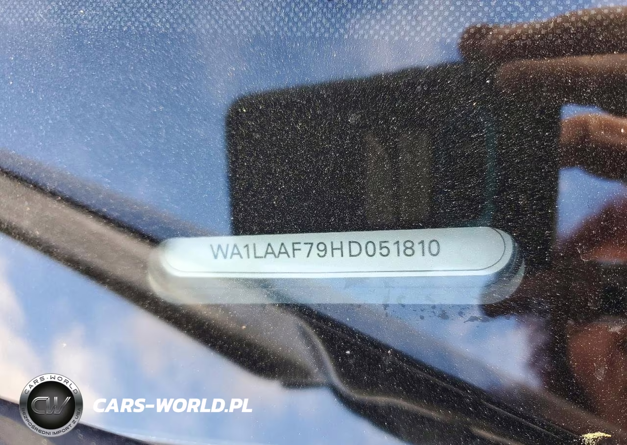2017 Audi Q7 Premium Plus VIN:WA1LAAF79HD051810 - 14