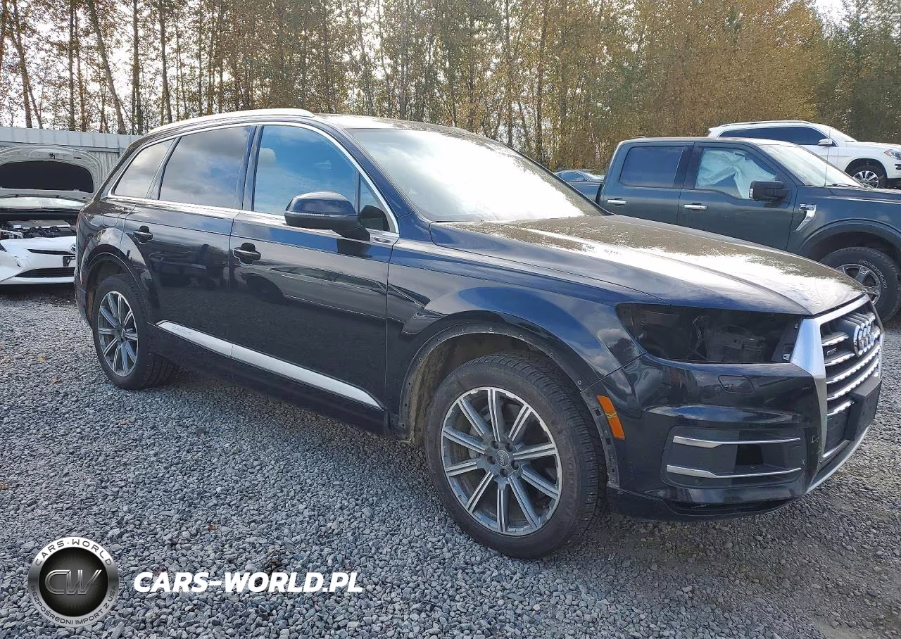 2017 Audi Q7 Premium Plus VIN:WA1LAAF79HD051810 - 4