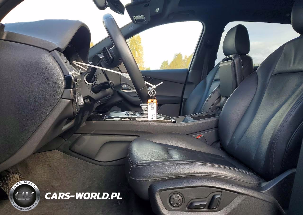 2017 Audi Q7 Premium Plus VIN:WA1LAAF79HD051810 - 7