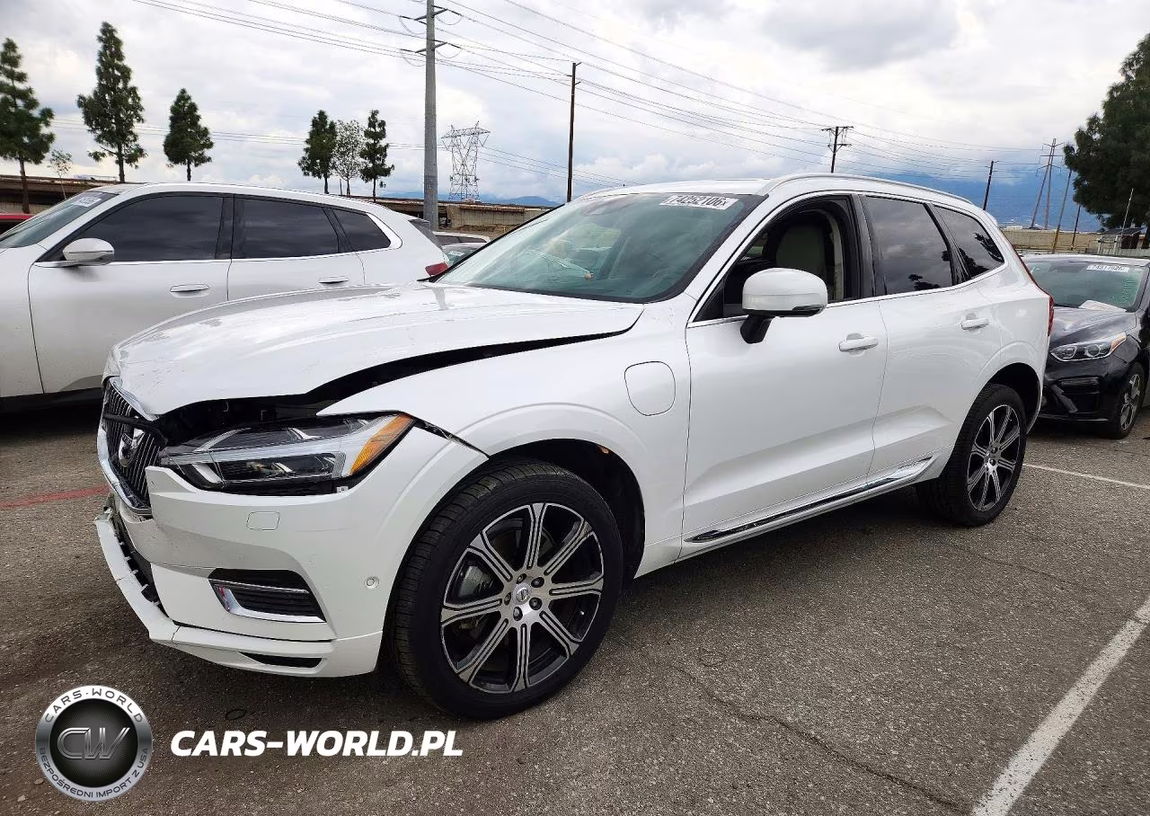 2019 Volvo Xc60 T8 Inscription – zdjęcie 1 z 12