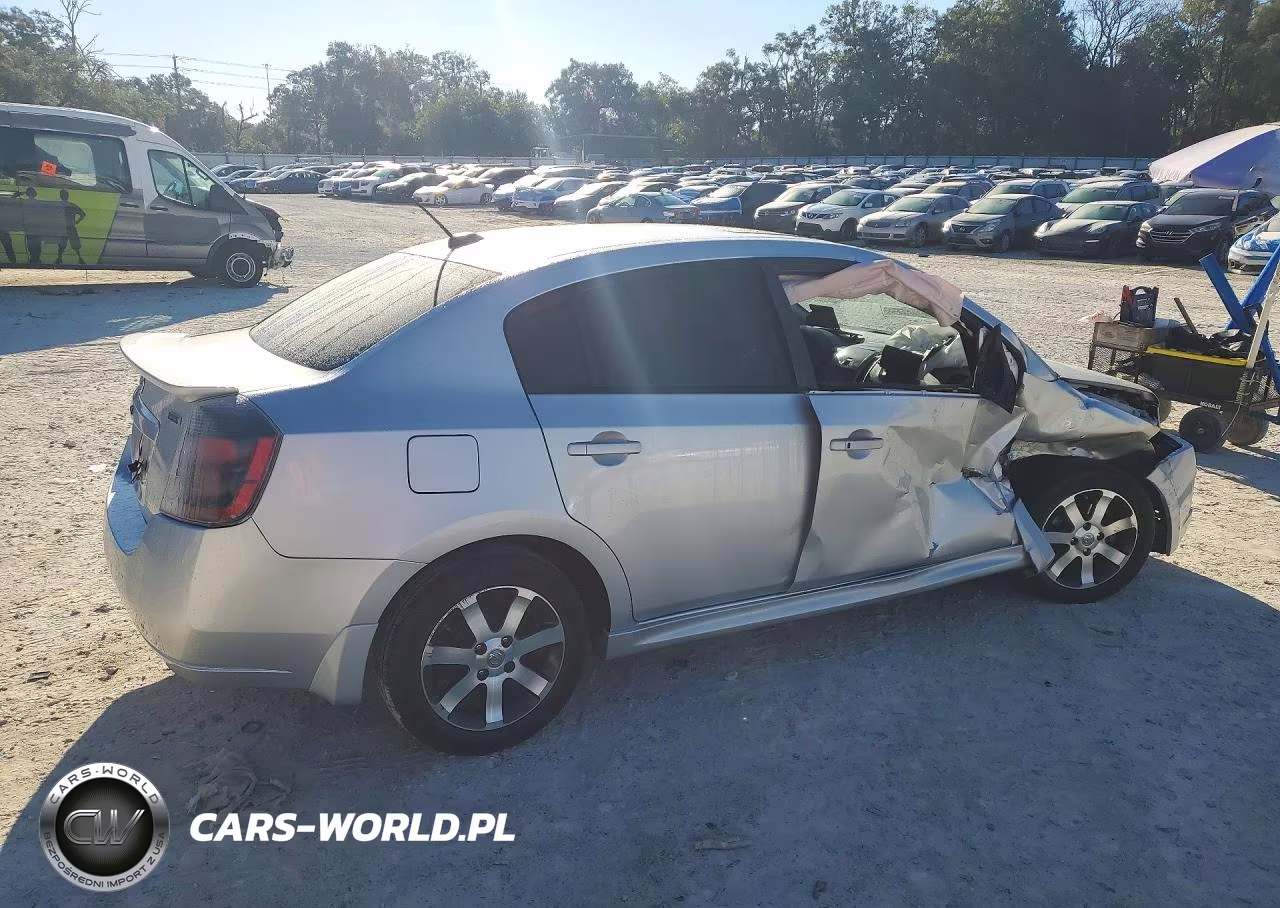 2012 Nissan Sentra 2.0 VIN:3N1AB6AP9CL701837 - 3