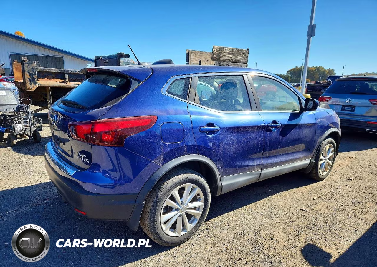 2017 Nissan Rogue Sport S VIN:JN1BJ1CR4HW111393 - 3