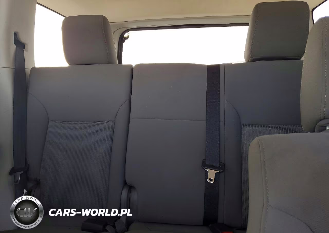 2008 Jeep Liberty Sport VIN:1J8GP28K18W190498 - 10