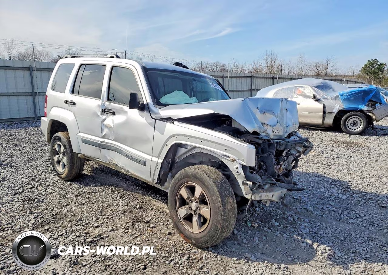 2008 Jeep Liberty Sport VIN:1J8GP28K18W190498 - 4