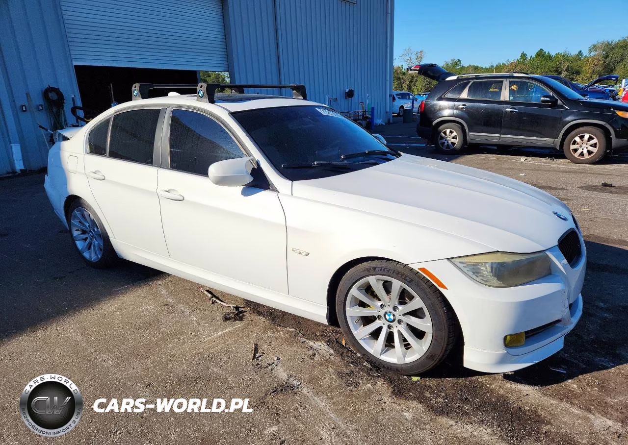2011 BMW 328 I VIN:WBAPH7G50BNM58013 - 4