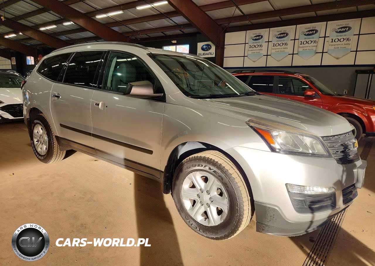 2017 Chevrolet Traverse Ls VIN:1GNKRFED9HJ327216 - 4
