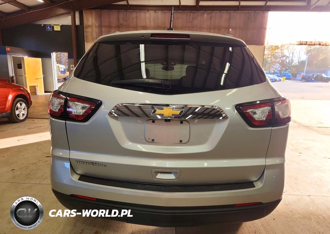 2017 Chevrolet Traverse Ls VIN:1GNKRFED9HJ327216 - 6