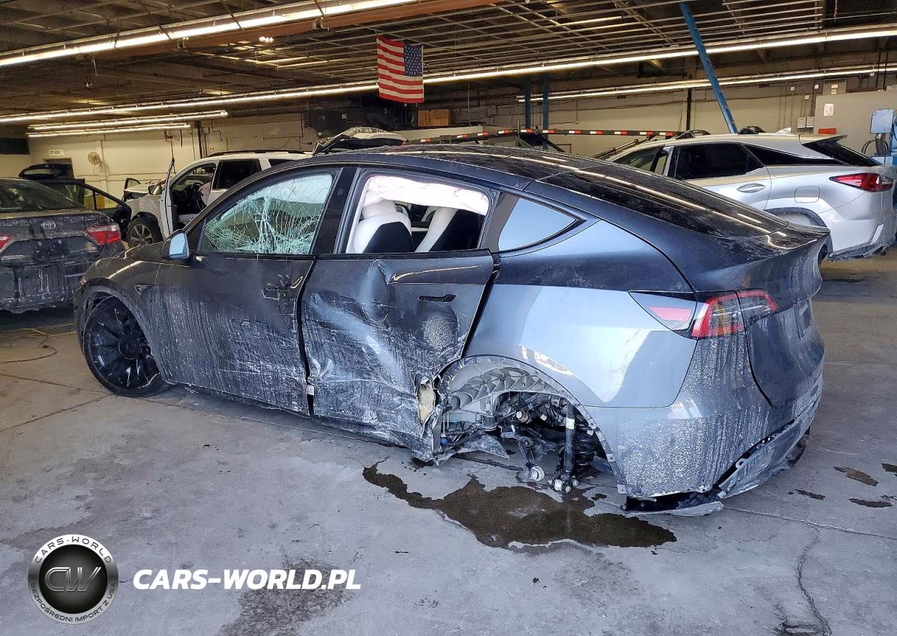 2023 Tesla Model Y VIN:7SAYGAEE0PF967148 - 2