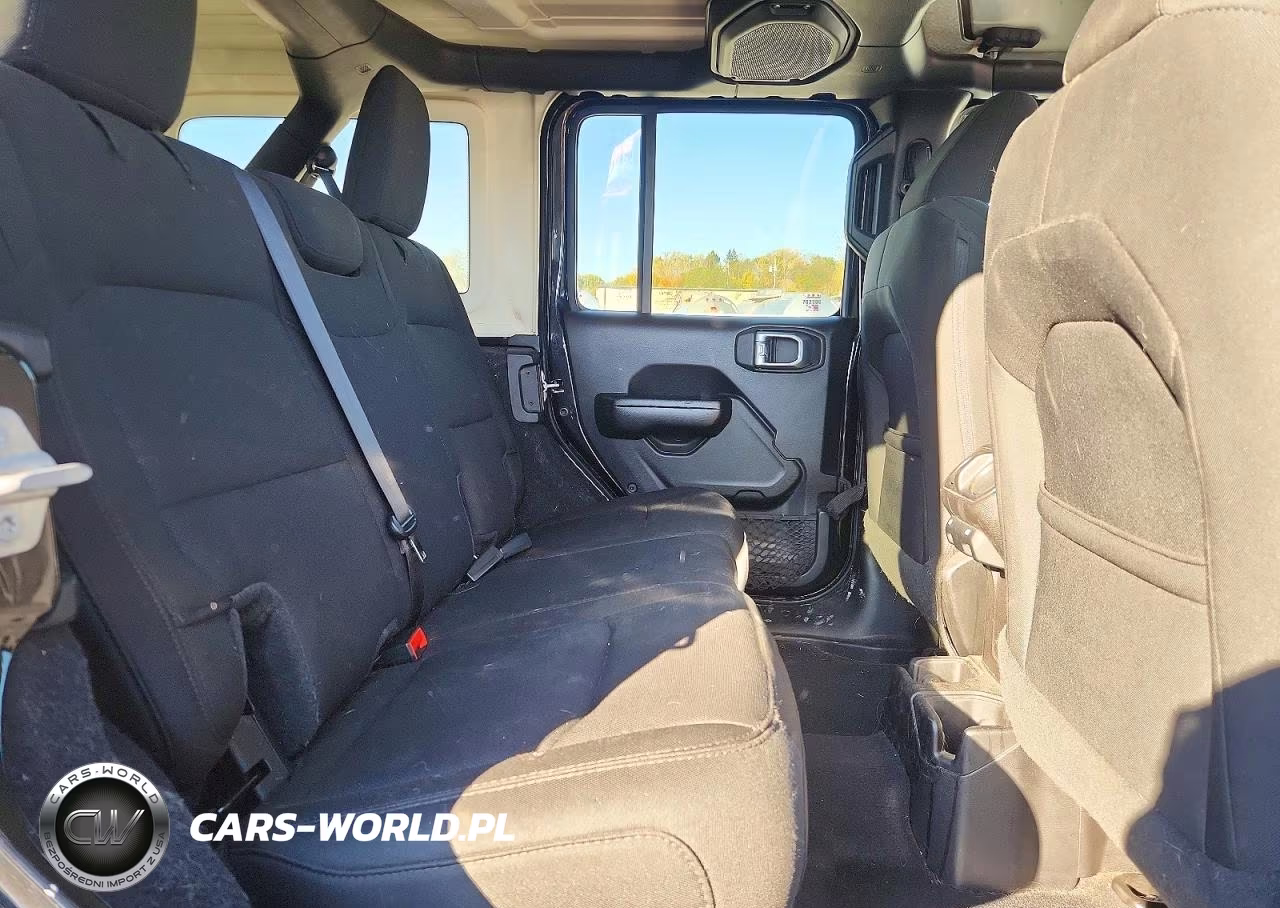2020 Jeep Wrangler Unlimited Sport VIN:1C4HJXDN3LW299631 - 11