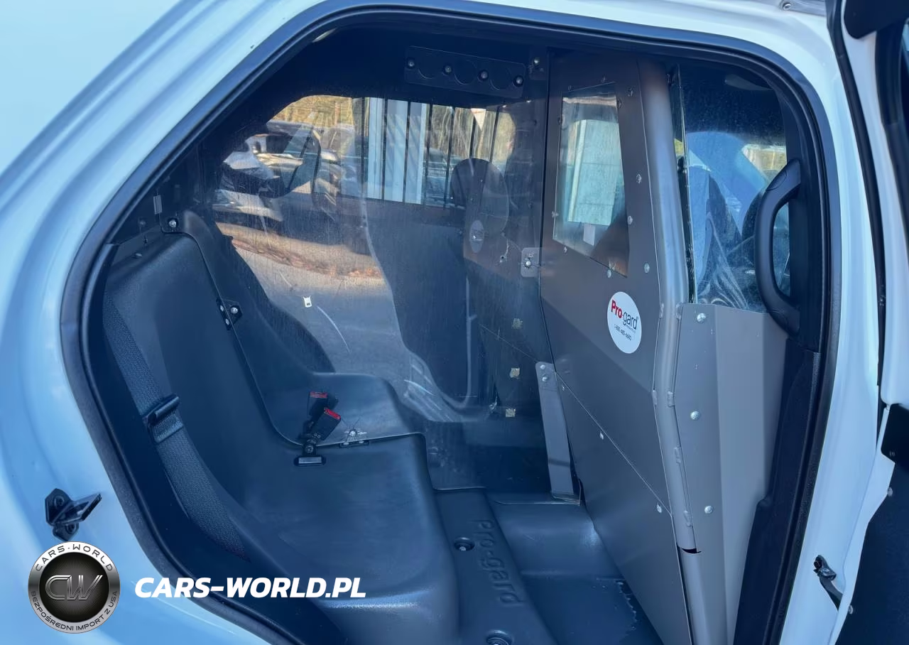 2018 Ford Police Interceptor Utility VIN:1FM5K8AR2JGB69176 - 6
