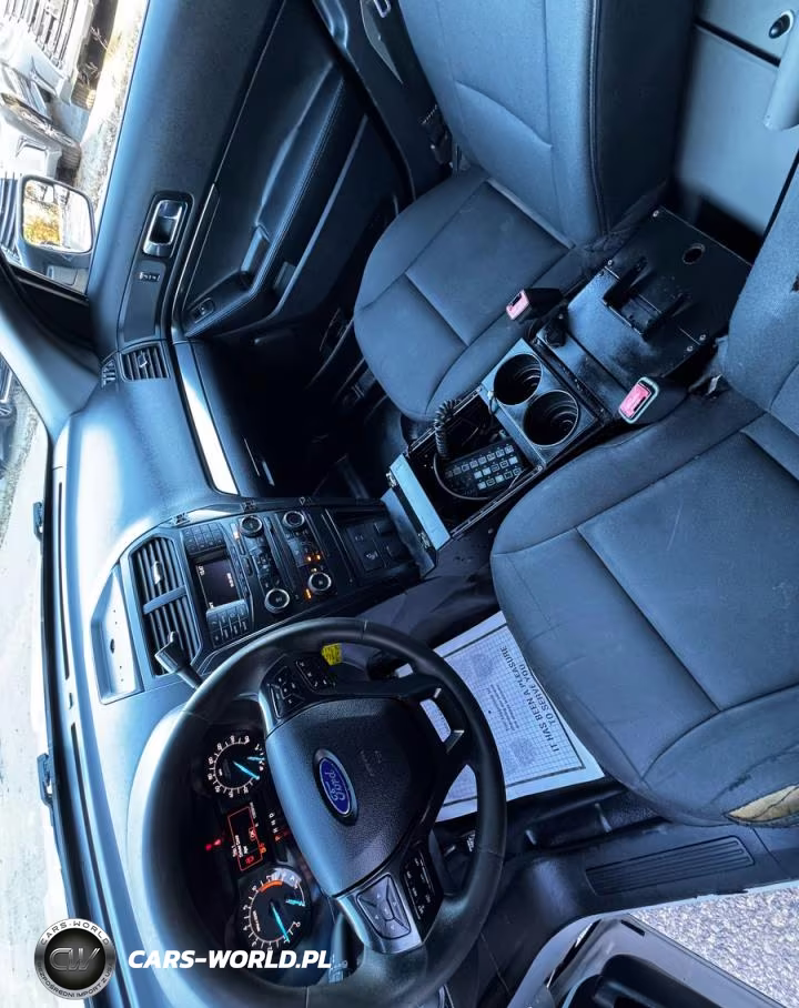 2018 Ford Police Interceptor Utility VIN:1FM5K8AR2JGB69176 - 9