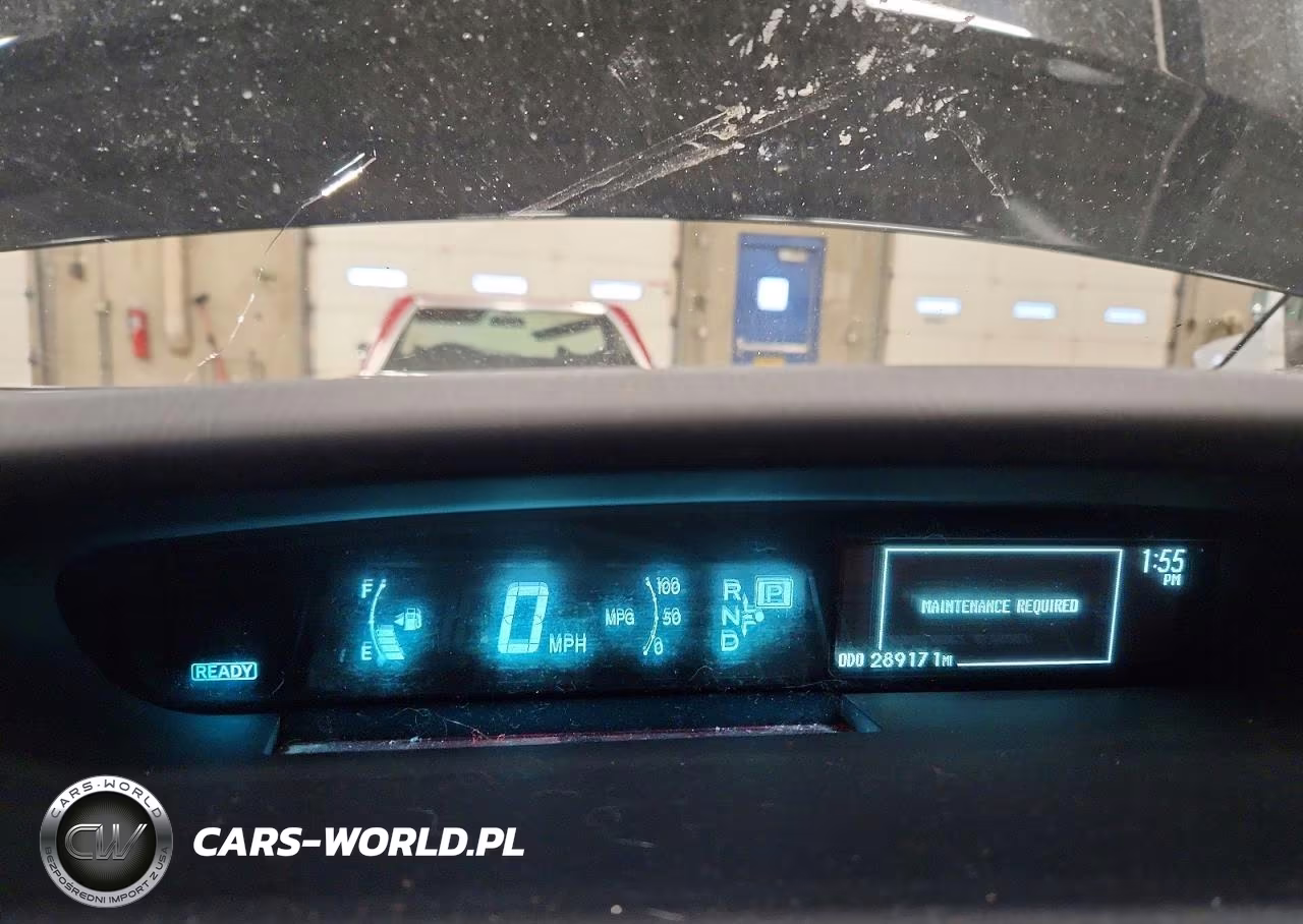 2013 Toyota Prius Two VIN:JTDKN3DU2D1696028 - 9