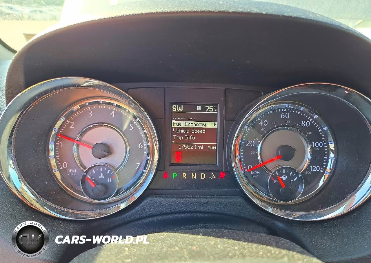 2014 Chrysler Town & Country Touring VIN:2C4RC1BG7ER228881 - 9