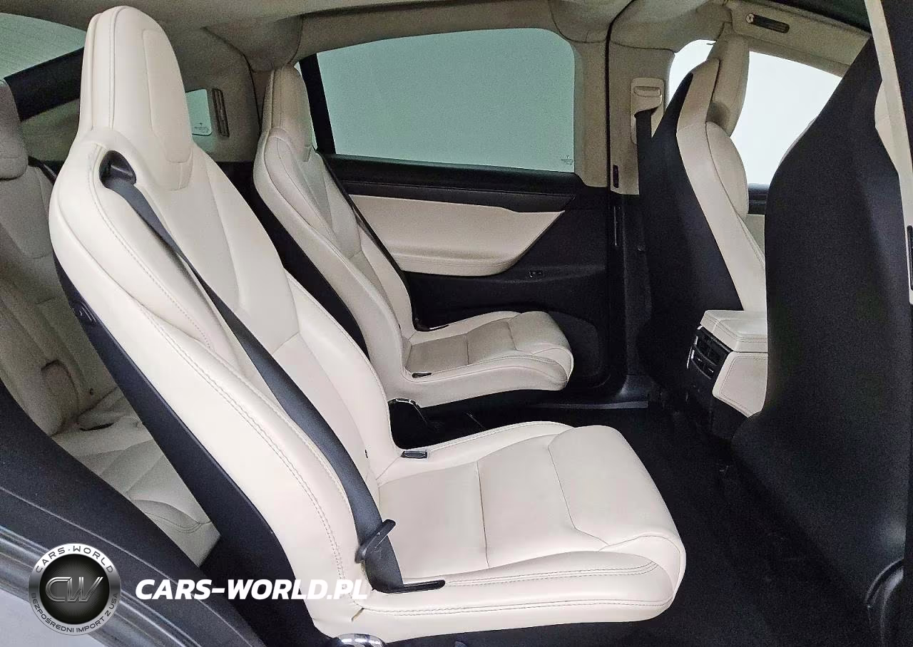 2018 Tesla Model X VIN:5YJXCBE20JF112991 - 11