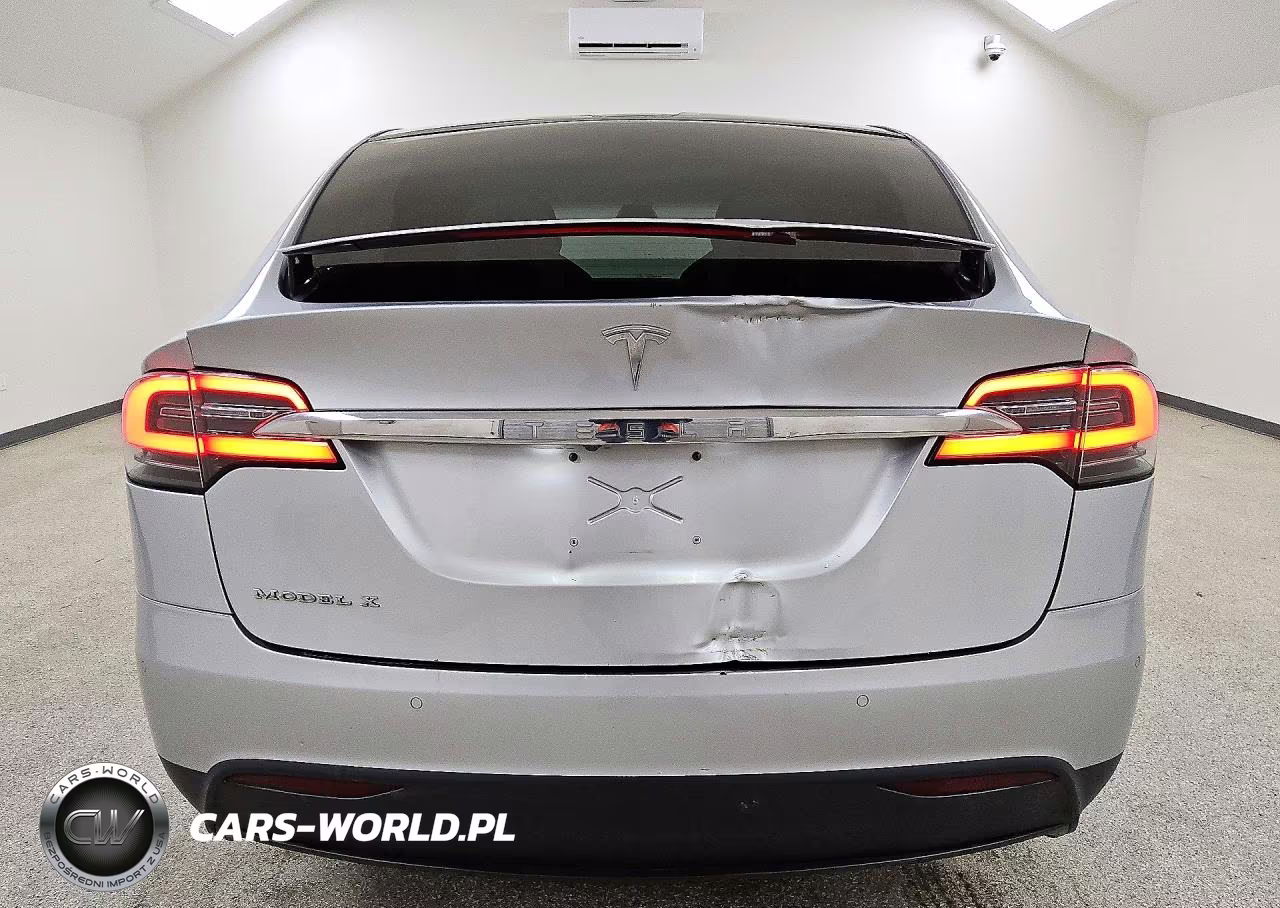 2018 Tesla Model X VIN:5YJXCBE20JF112991 - 6