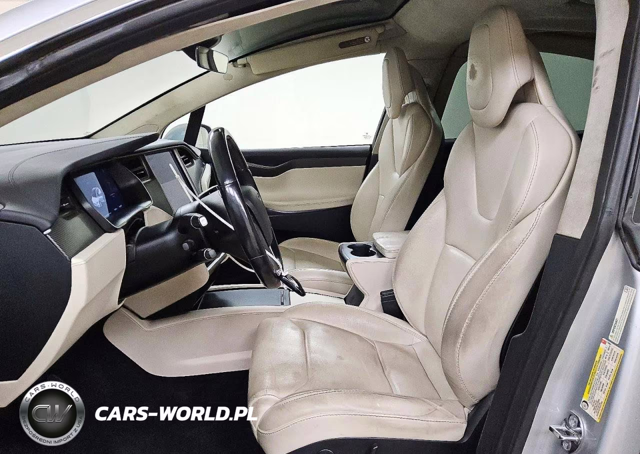 2018 Tesla Model X VIN:5YJXCBE20JF112991 - 7