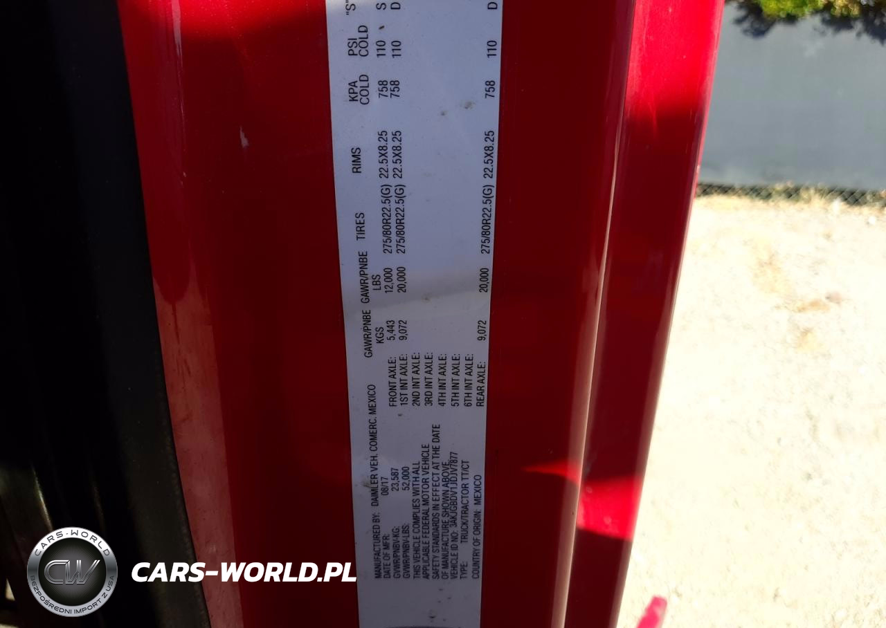 2018 Freightliner Cascadia 113 VIN:3AKJGBDV1JDJV7877 - 10