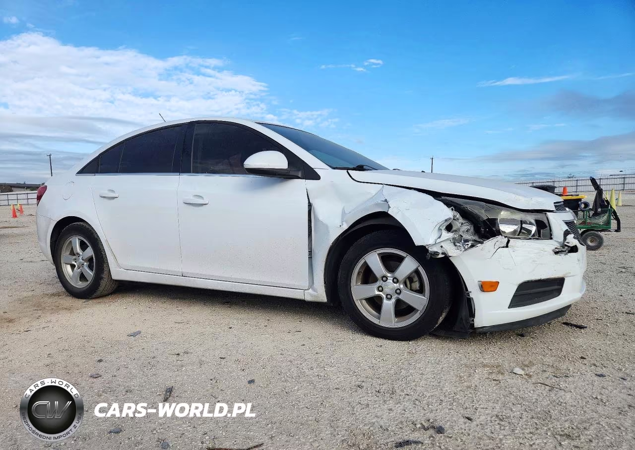 2014 Chevrolet Cruze Lt VIN:1G1PC5SB6E7117347 - 4