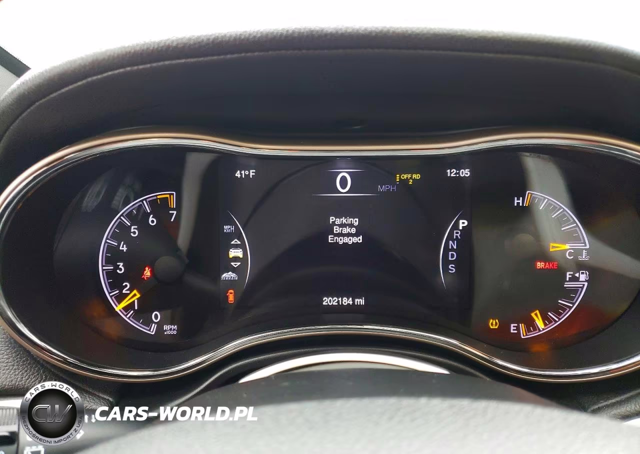 2015 Jeep Grand Cherokee Overland VIN:1C4RJFCG5FC763350 - 9