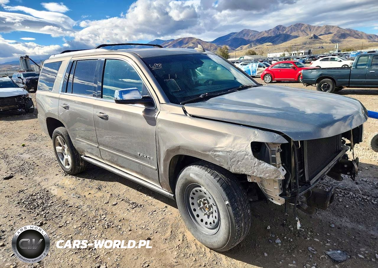 2018 Chevrolet Tahoe K1500 Premier VIN:1GNSKCKC4JR273376 - 4