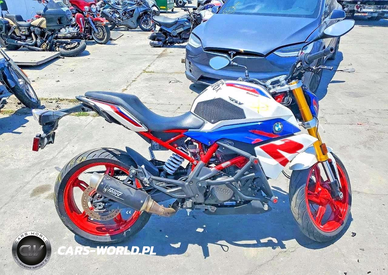 2023 BMW G310 R