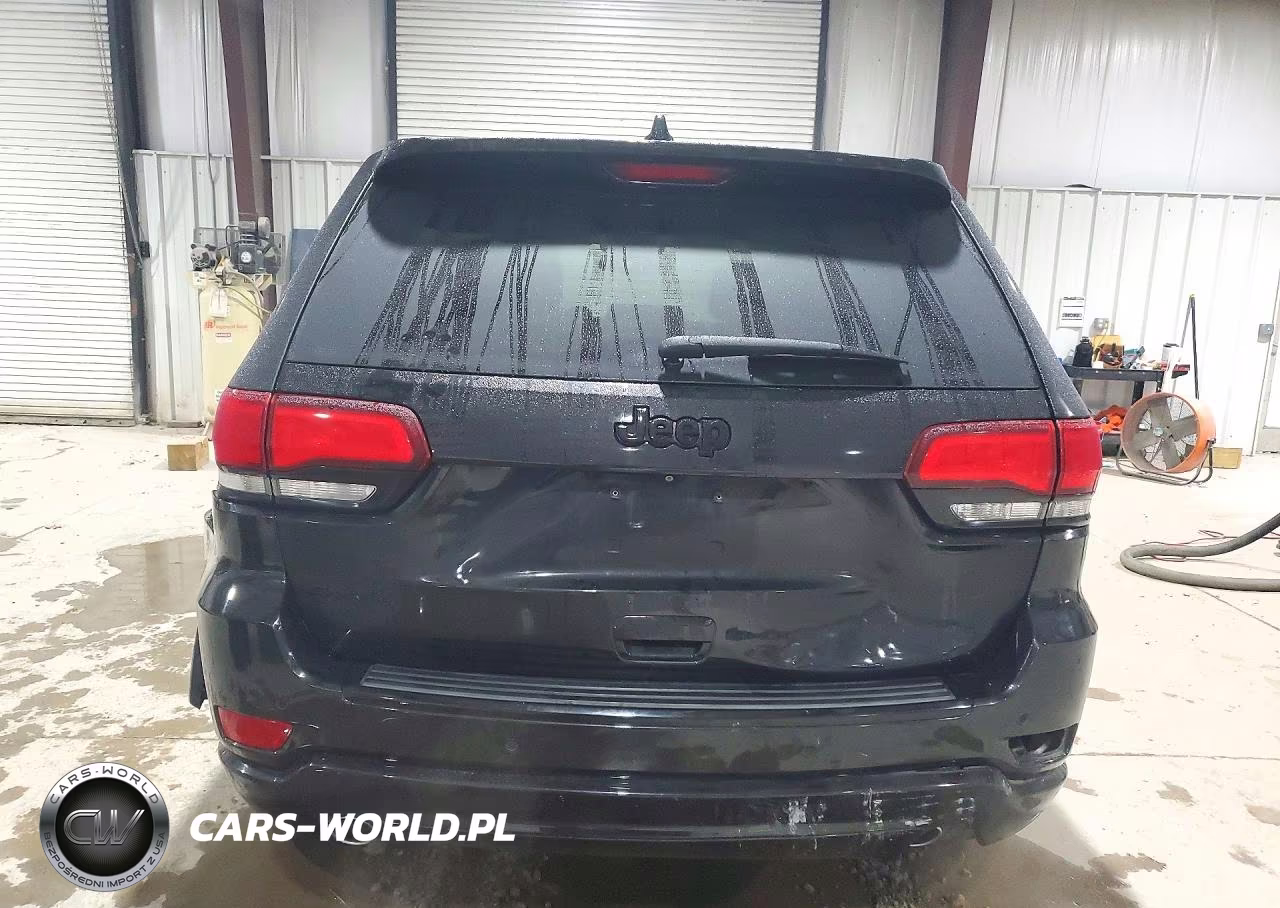 2015 Jeep Grand Cherokee Laredo VIN:1C4RJFAG8FC853918 - 6
