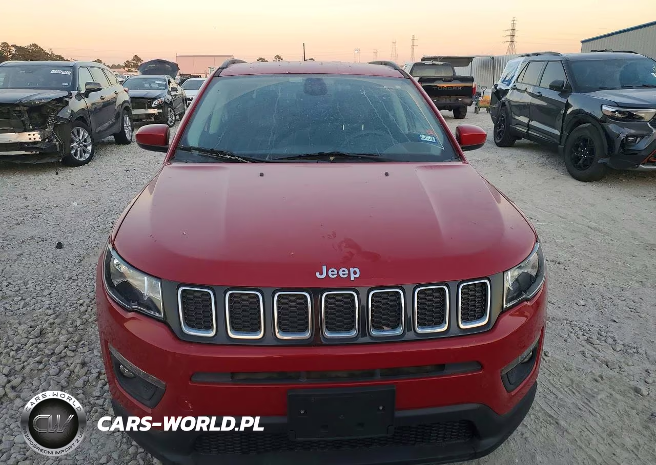 2017 Jeep Compass Latitude VIN:3C4NJCBB3HT652936 - 5