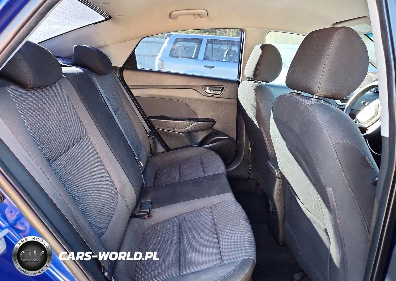 2018 Hyundai Accent Sel VIN:3KPC24A32JE018399 - 10