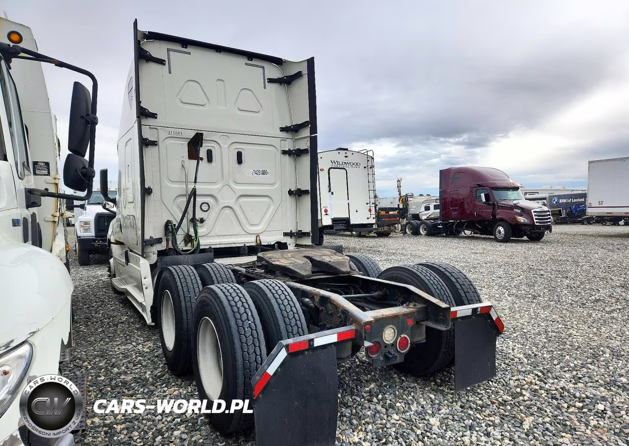 2018 Freightliner Cascadia 126 VIN:3AKJHHDRXJSJR0388 - 2