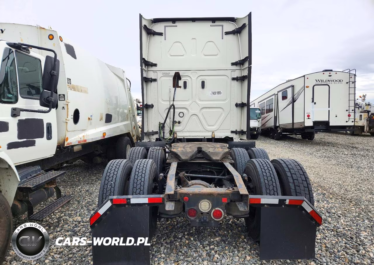 2018 Freightliner Cascadia 126 VIN:3AKJHHDRXJSJR0388 - 6