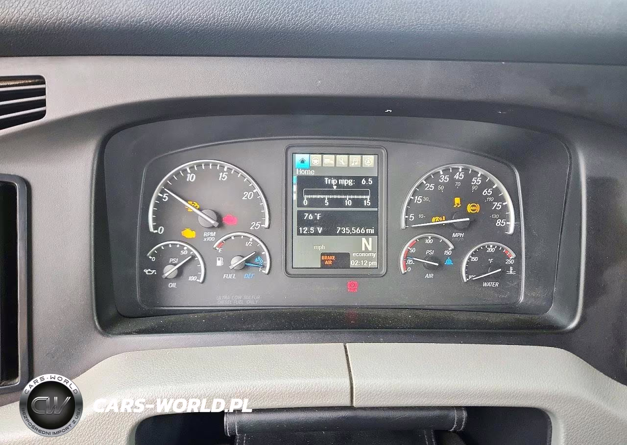 2018 Freightliner Cascadia 126 VIN:3AKJHHDRXJSJR0388 - 9