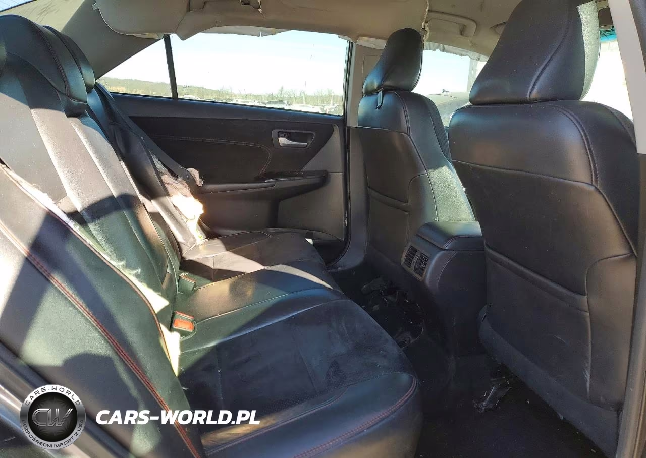 2017 Toyota Camry Le VIN:4T1BF1FKXHU694704 - 10