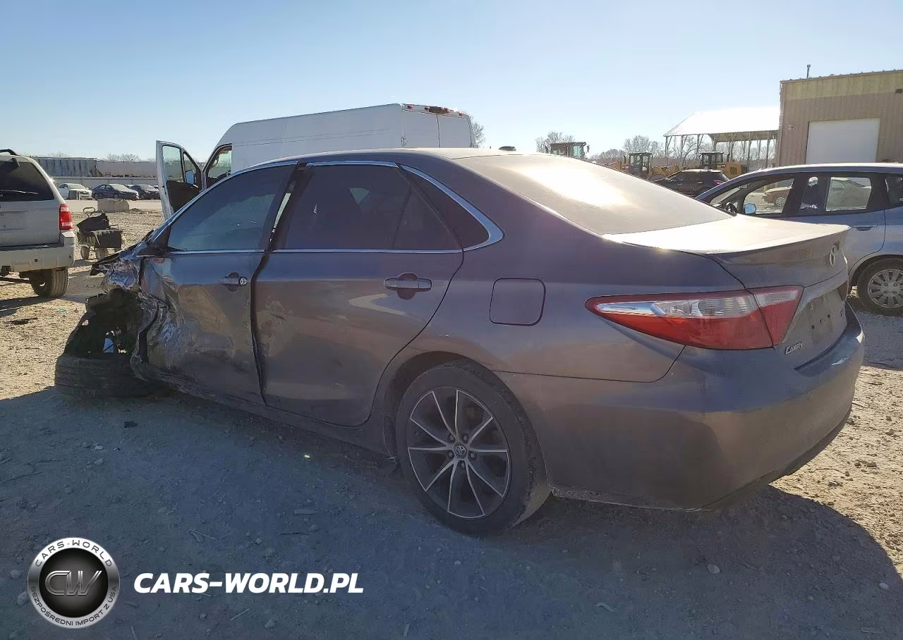 2017 Toyota Camry Le VIN:4T1BF1FKXHU694704 - 2