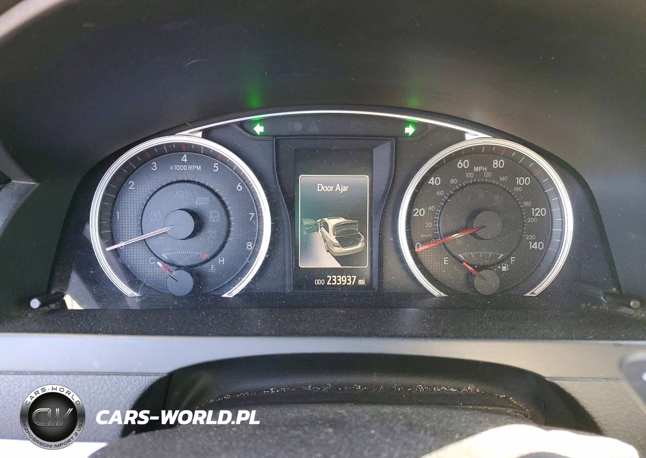 2017 Toyota Camry Le VIN:4T1BF1FKXHU694704 - 9