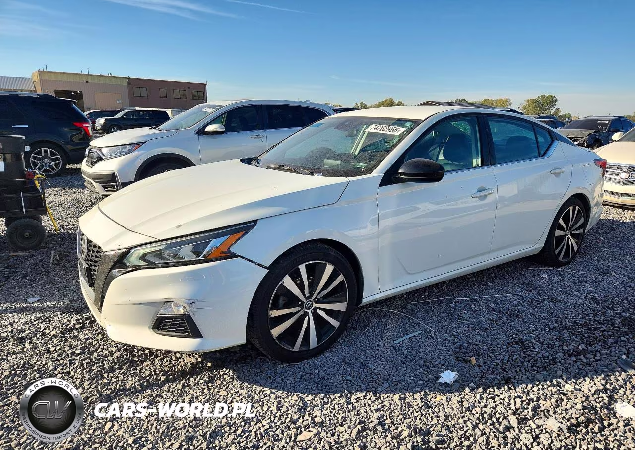 2020 Nissan Altima Sr