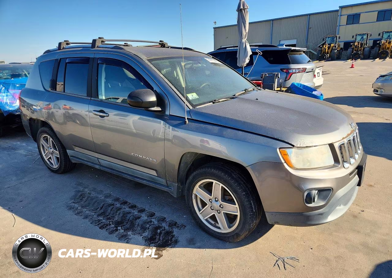 2011 Jeep Compass Sport VIN:1J4NF1FBXBD240116 - 4