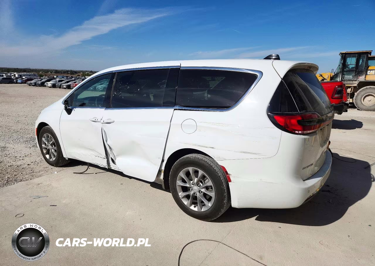 2026 Chrysler Pacifica Limited VIN:2C4RC1GG8TR200268 - 2