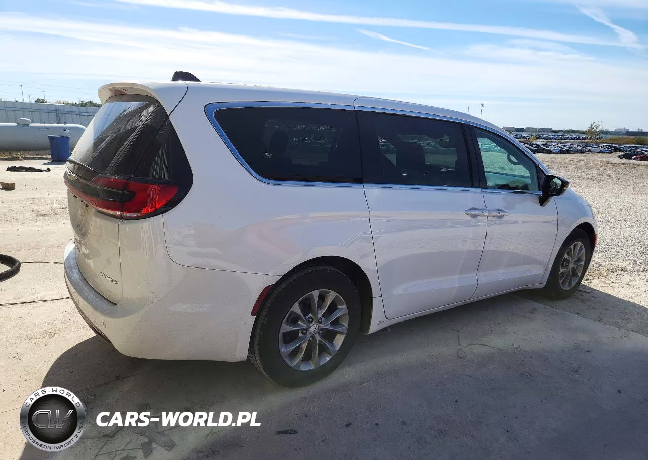 2026 Chrysler Pacifica Limited VIN:2C4RC1GG8TR200268 - 3