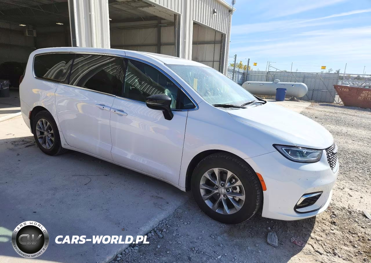 2026 Chrysler Pacifica Limited VIN:2C4RC1GG8TR200268 - 4