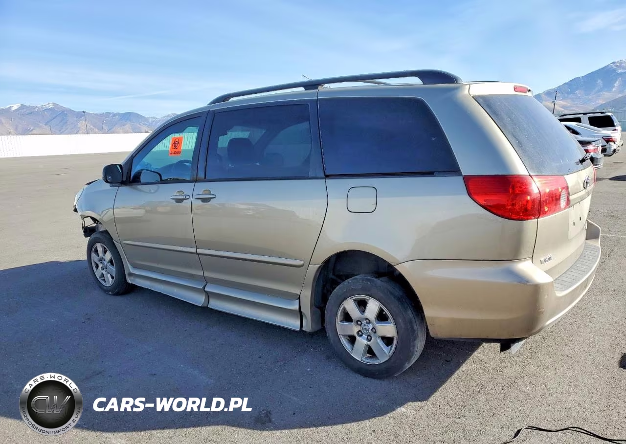 2010 Toyota Sienna Le 8 Passenger VIN:5TDKK4CC8AS337076 - 2
