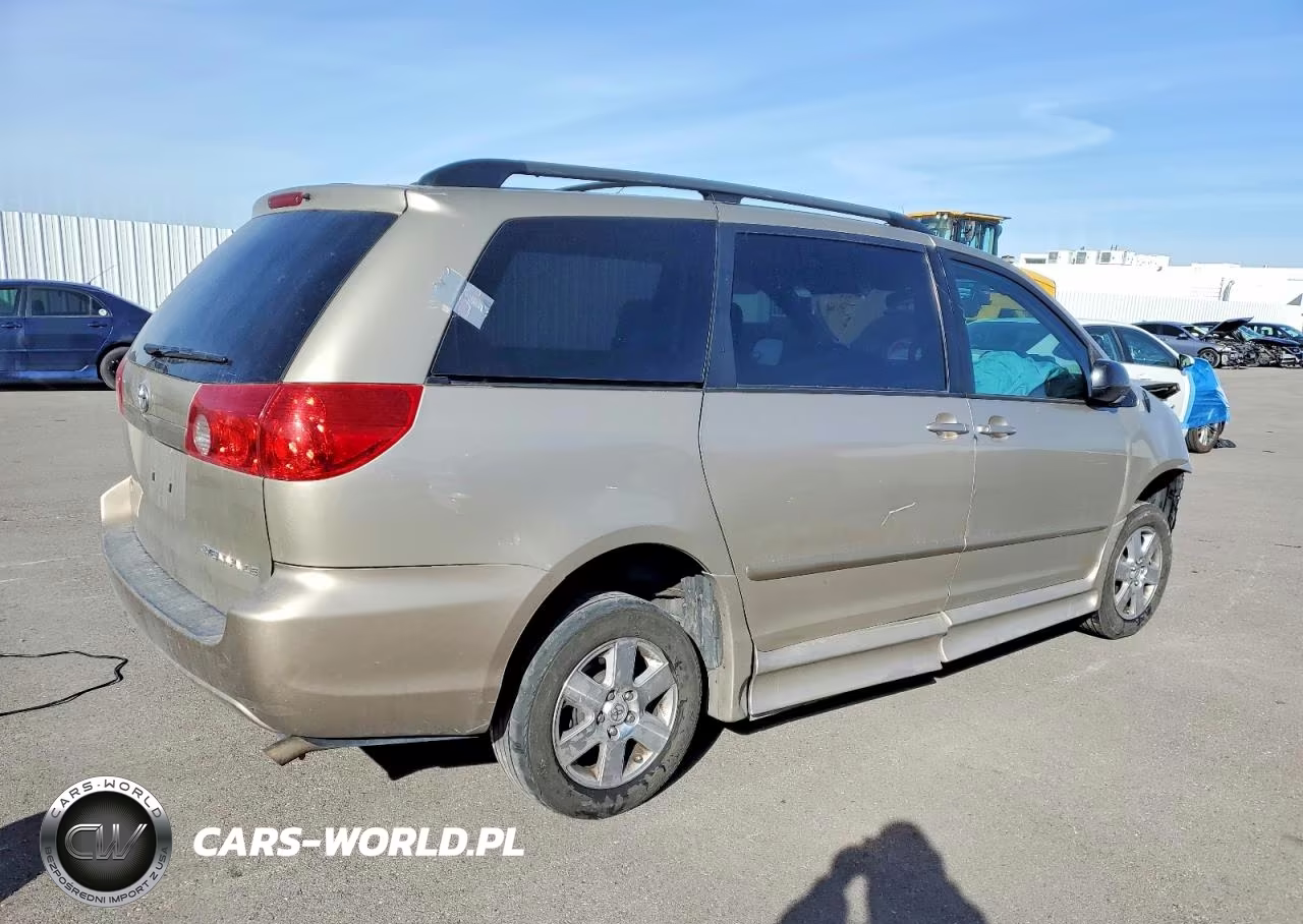 2010 Toyota Sienna Le 8 Passenger VIN:5TDKK4CC8AS337076 - 3