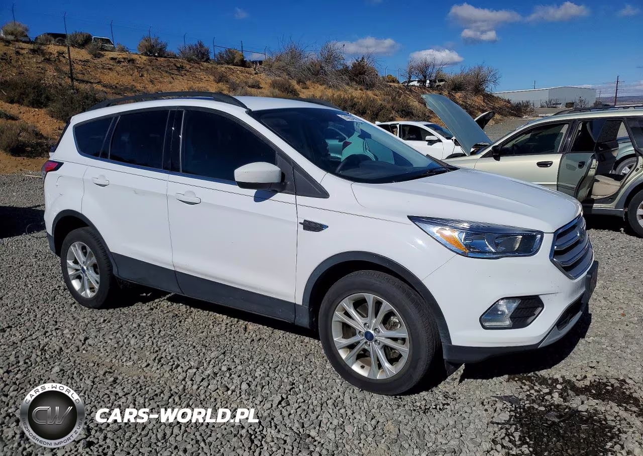 2018 Ford Escape Se VIN:1FMCU9GD6JUC76834 - 4