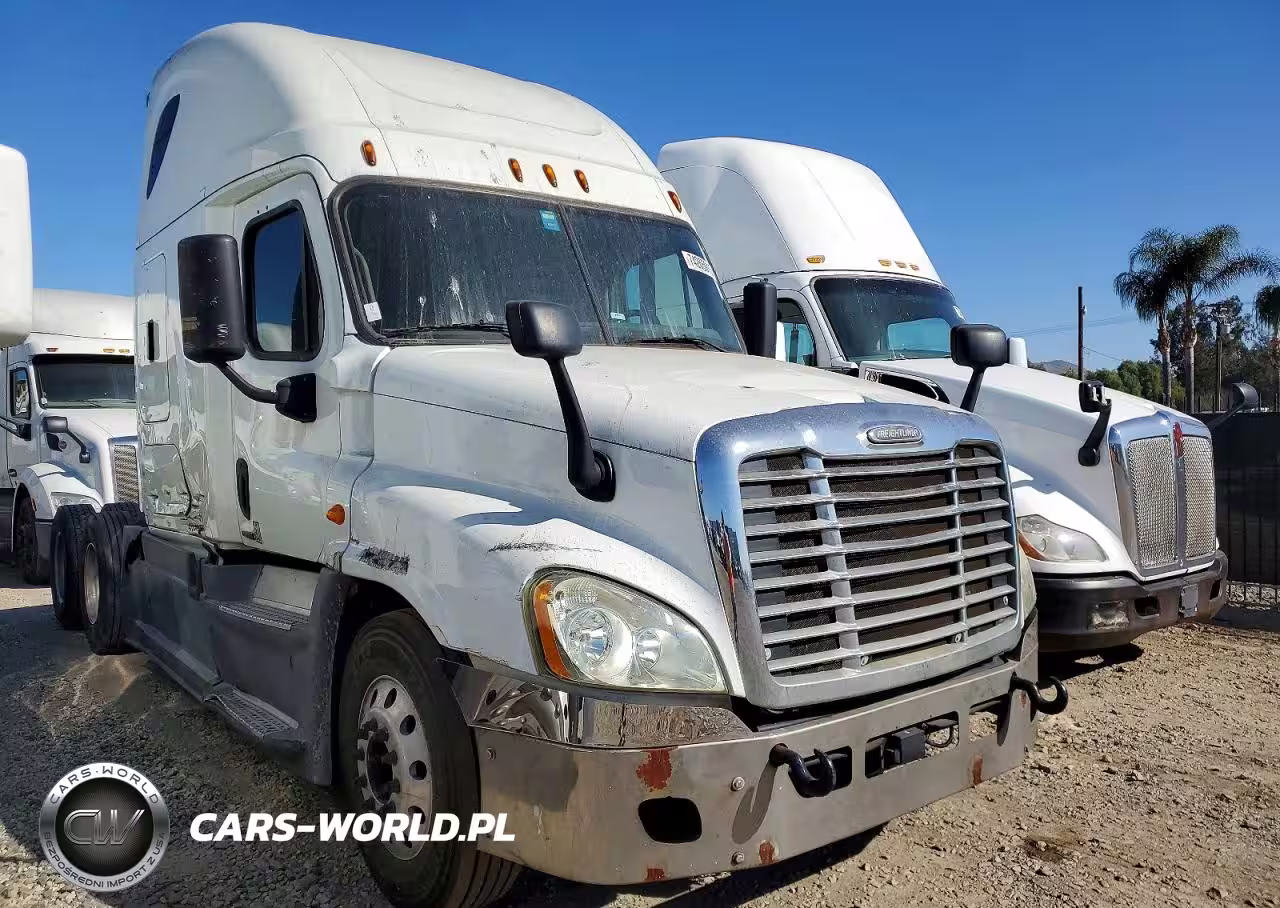 2016 Freightliner Cascadia 125 Semi Truck
